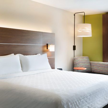 Holiday Inn Express & Suites - Middletown By Ihg Exteriör bild